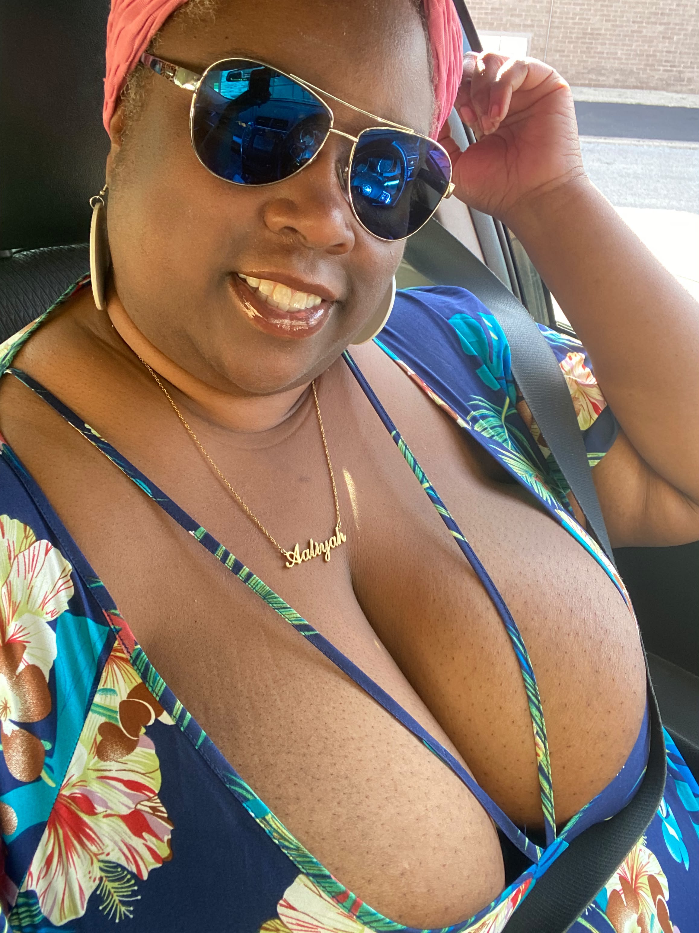 Queen black44 — Femdom in Rotterdam